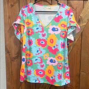 Floral V-Neck Short Sleeve Top